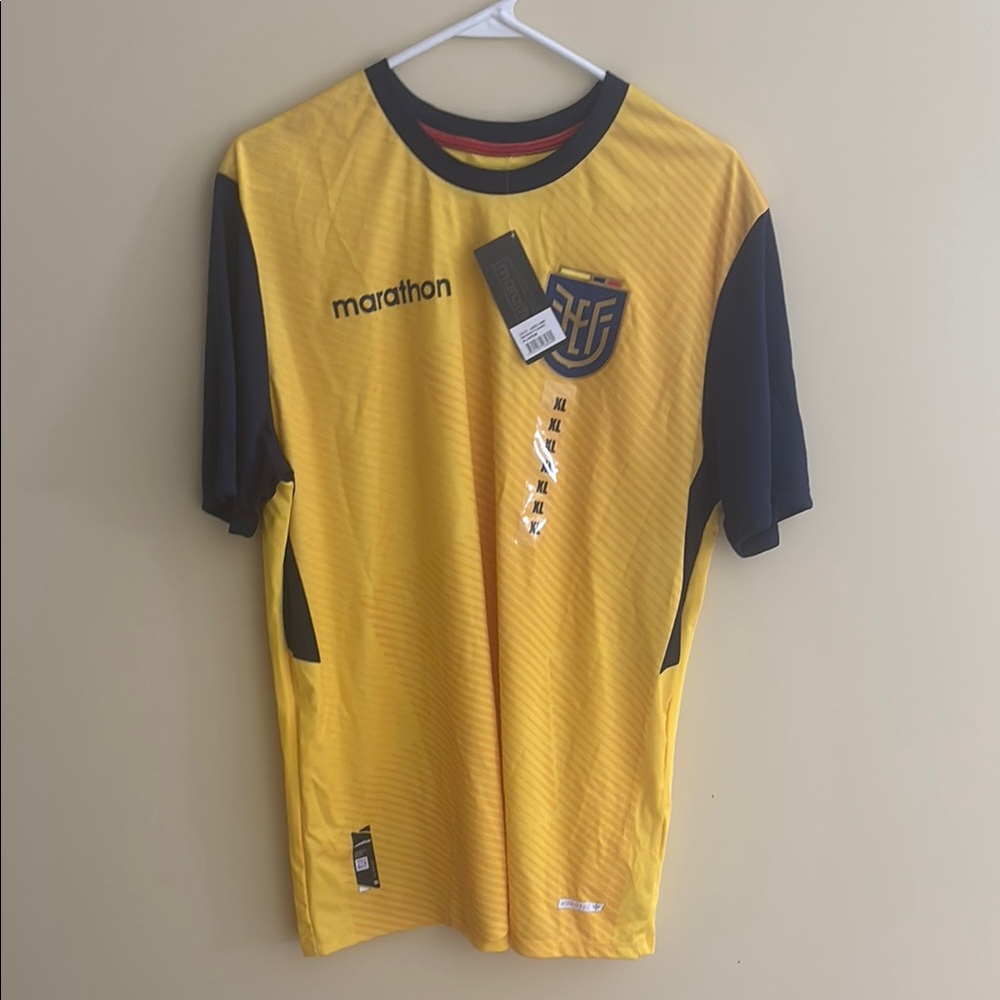 NEW Ecuadorian National Soccer Team - Men's Jersey